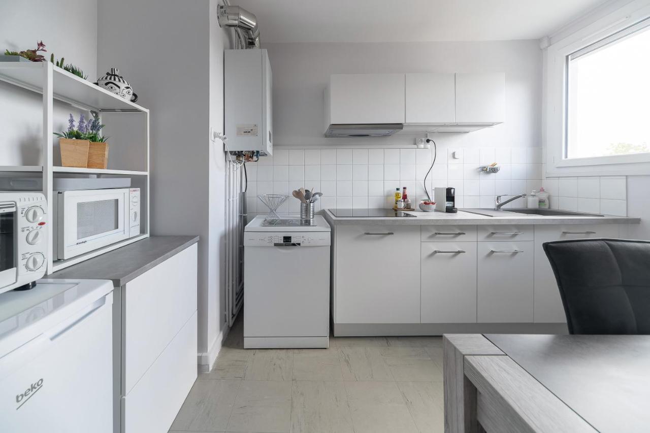 Le Raymond - Appartement Proche Du Centre Sportif, Des Rives De L'Allier Et Du Centre-Ville - Parking Βισύ Εξωτερικό φωτογραφία