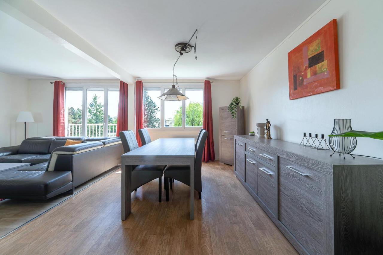 Le Raymond - Appartement Proche Du Centre Sportif, Des Rives De L'Allier Et Du Centre-Ville - Parking Βισύ Εξωτερικό φωτογραφία
