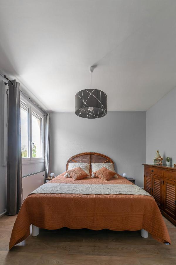 Le Raymond - Appartement Proche Du Centre Sportif, Des Rives De L'Allier Et Du Centre-Ville - Parking Βισύ Εξωτερικό φωτογραφία